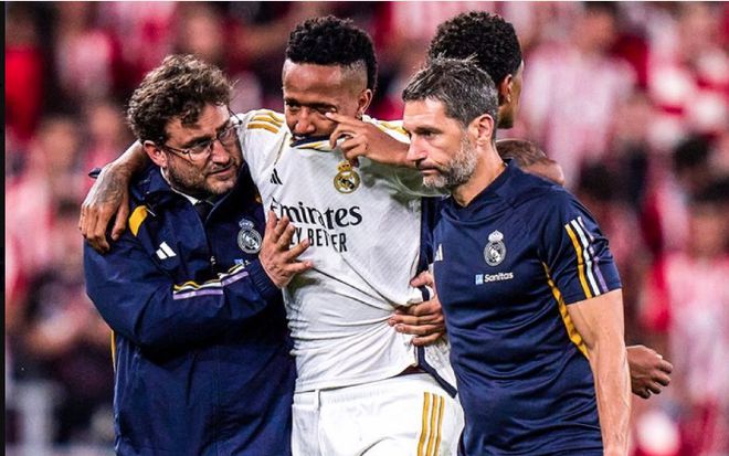 王哲林的伤 王哲林的伤