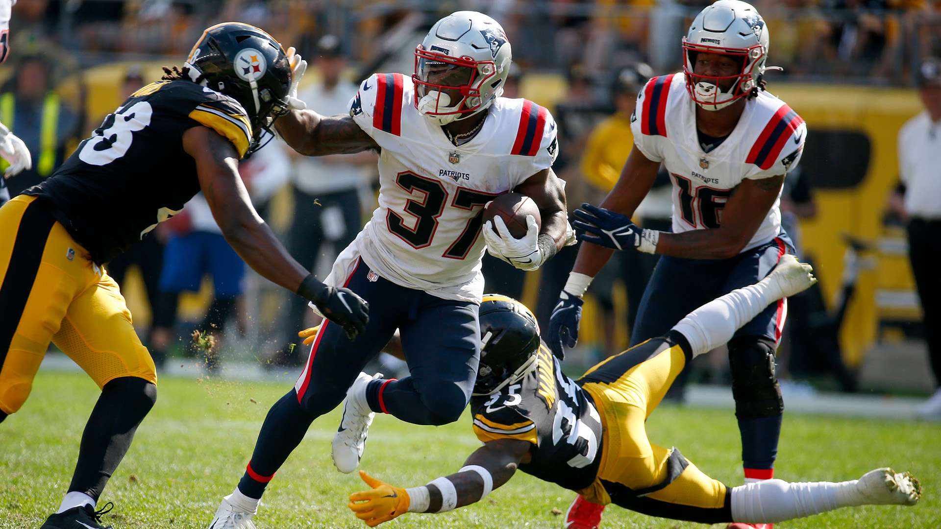 論員卡拉格 論員卡拉格