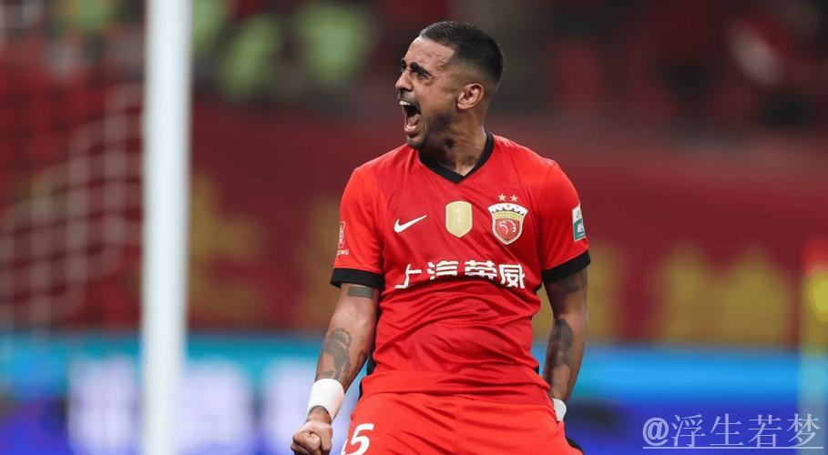 中超-莱昂纳多破门 上海海港主场憾平青岛西海岸