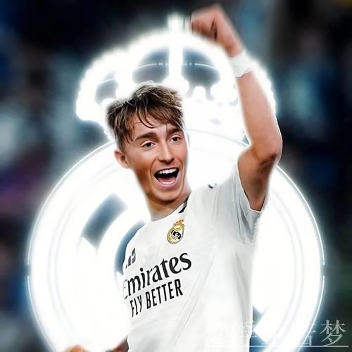 赫伊森:接到皇马邀请后毅然决然,为伯纳乌全心付出