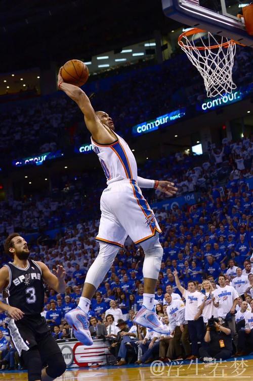 威少摘板妙传 小乔丹扣篮炸裂